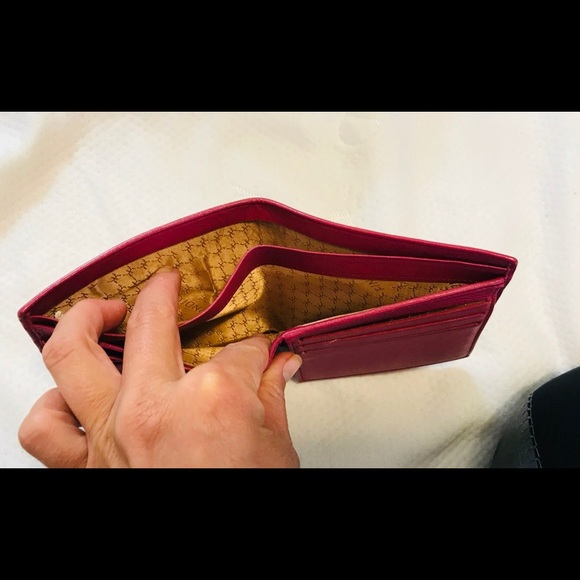 Stingray wallet new  no damage - Picture 5 of 6